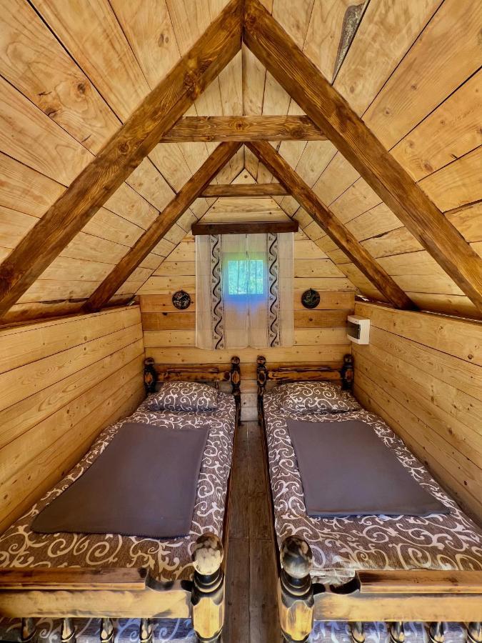Vikendica,Bungalovi Lipska Pecina 采蒂涅 外观 照片