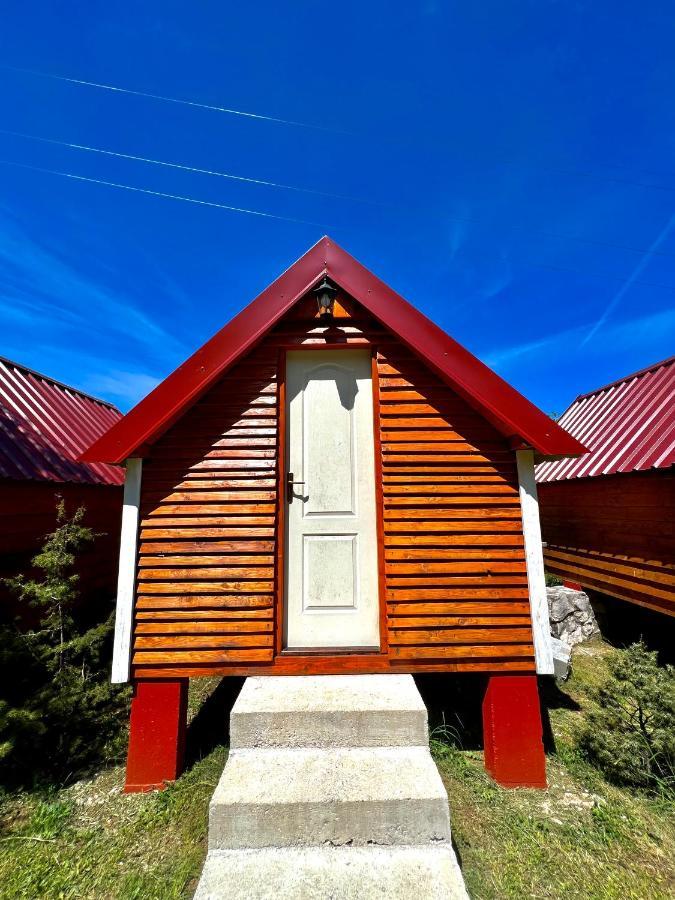 Vikendica,Bungalovi Lipska Pecina 采蒂涅 外观 照片