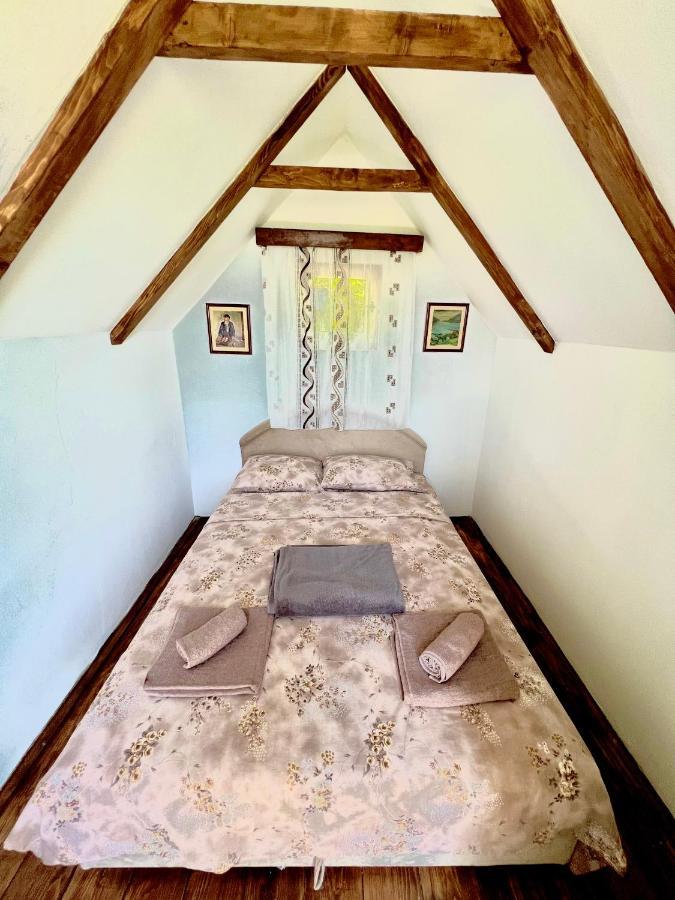 Vikendica,Bungalovi Lipska Pecina 采蒂涅 外观 照片